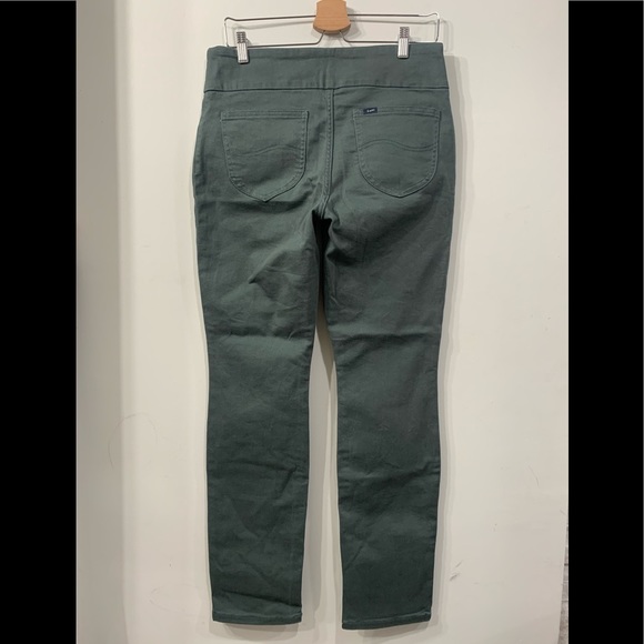 Lee Sculpting Jeans Mid rise Tummy control in Army Green size 8 - Picture 4 of 14